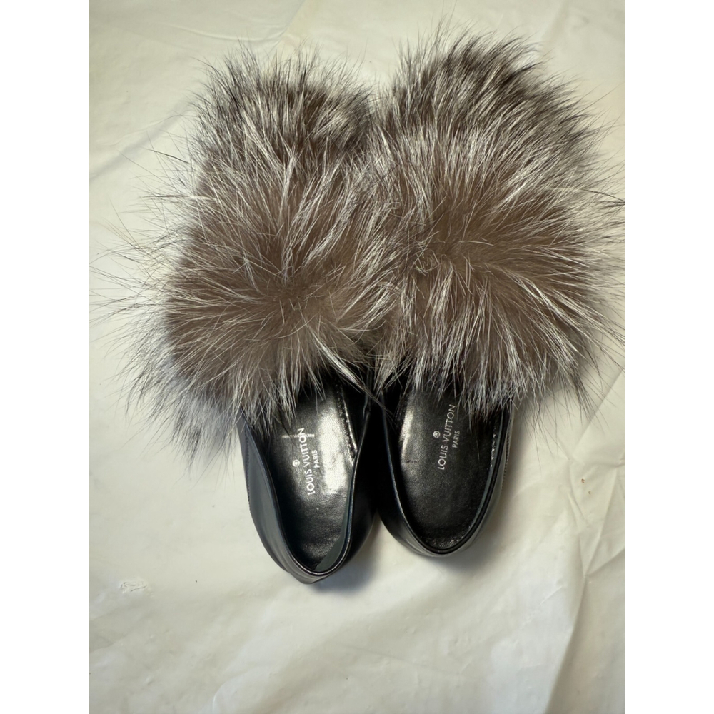 Louis Vuitton Prime Time Black Leather Gold Chain Logo fur Loafers Flats - Picture 14 of 16